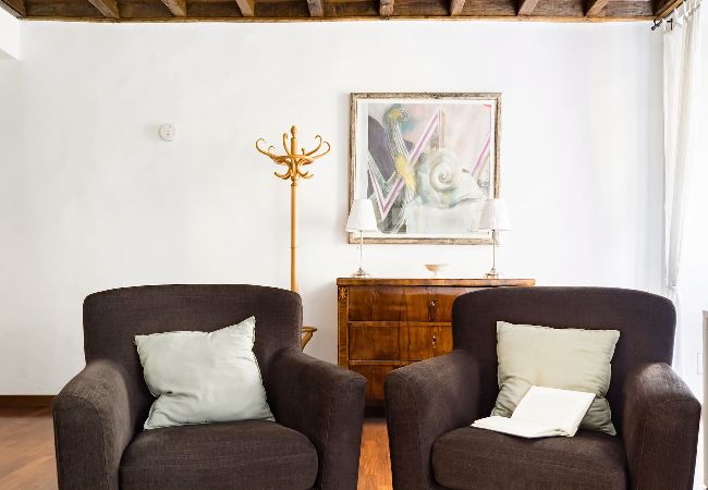 Appartamento a Roma - Diana-Spanish Steps · Updated Historical Apartment Appartamento a Roma - Diana-Spanish Steps · Updated Historical Apartment