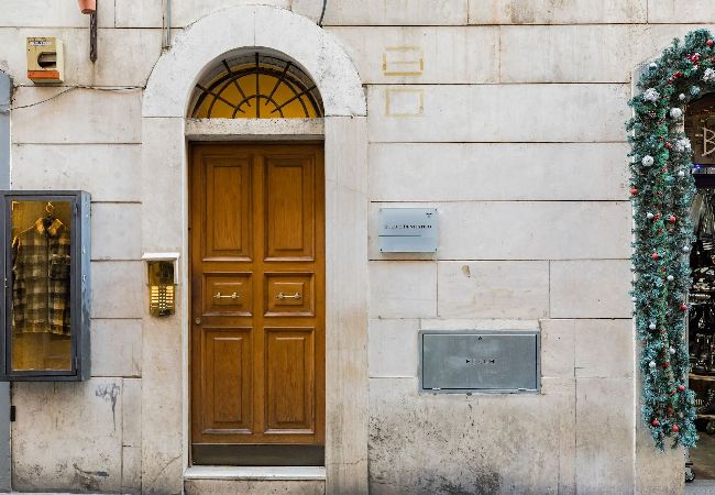 Appartamento a Roma - Diana-Spanish Steps · Updated Historical Apartment Appartamento a Roma - Diana-Spanish Steps · Updated Historical Apartment