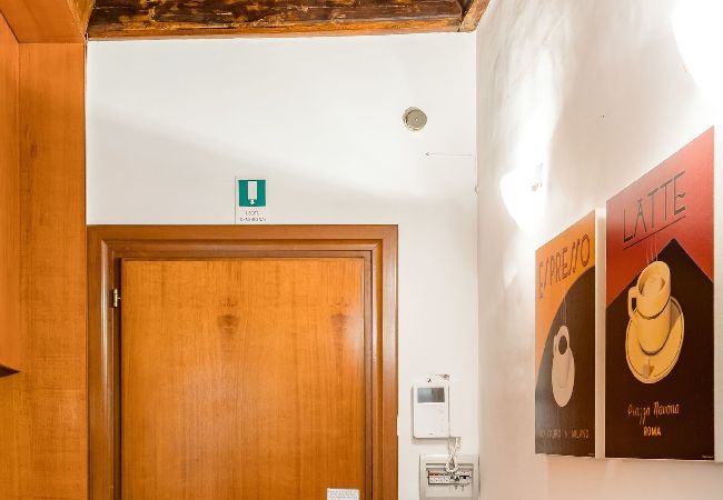 Appartamento a Roma - Diana-Spanish Steps · Updated Historical Apartment Appartamento a Roma - Diana-Spanish Steps · Updated Historical Apartment