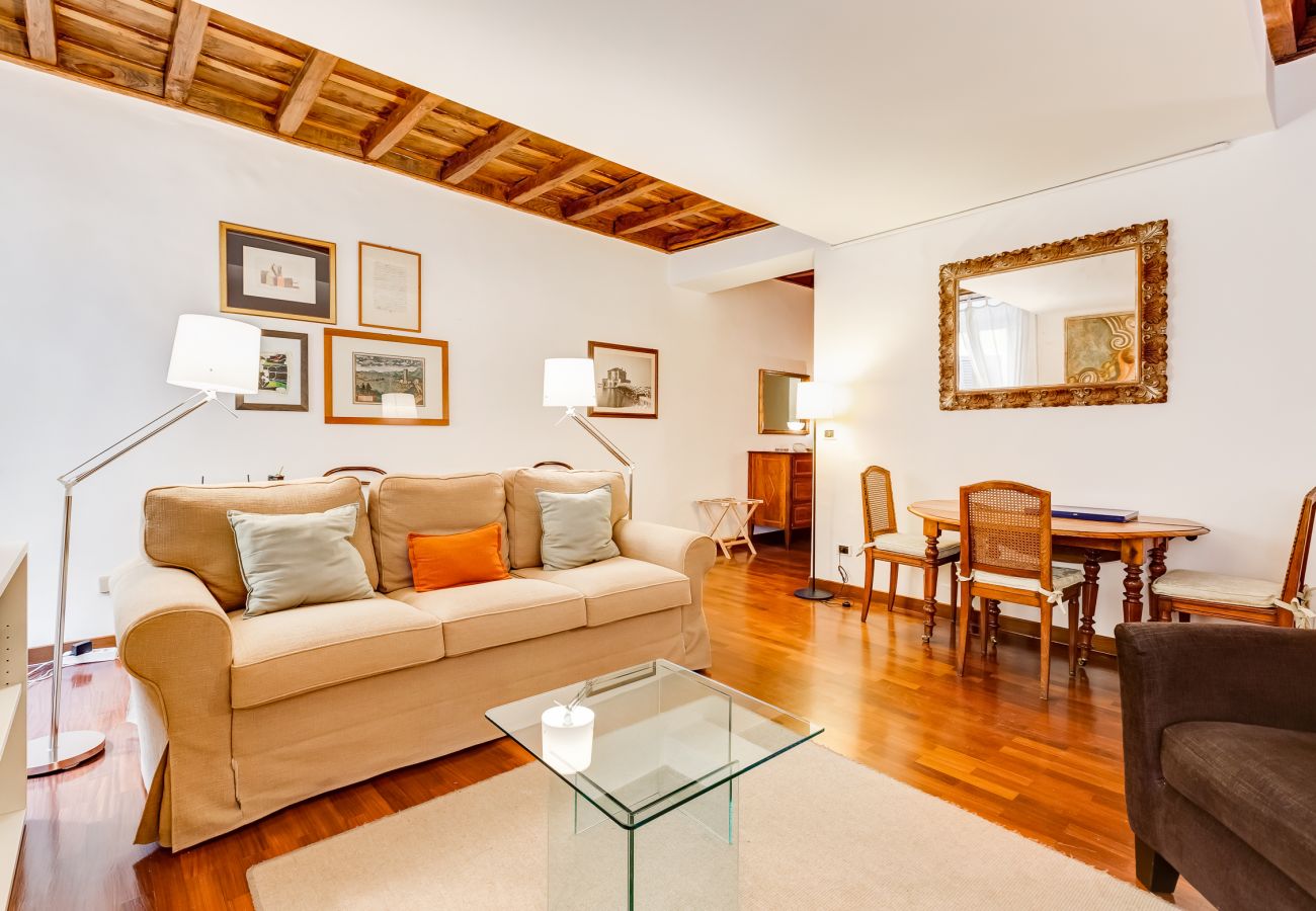 Appartamento a Roma - Diana-Spanish Steps · Updated Historical Apartment