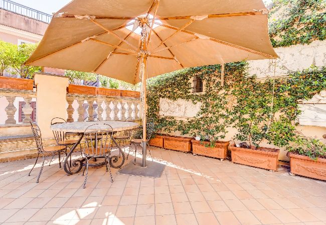 Appartamento a Roma - Colosseum Terrace Apartment Appartamento a Roma - Colosseum Terrace Apartment