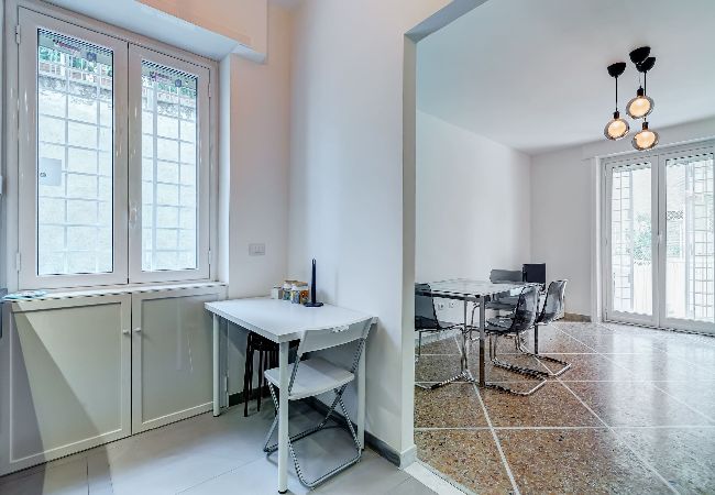 Appartamento a Roma - Gianicolo Apartment with Terrace Appartamento a Roma - Gianicolo Apartment with Terrace