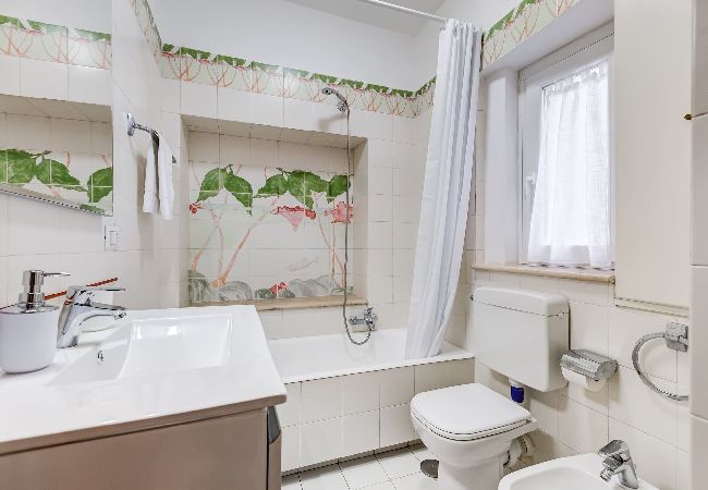 Appartamento a Roma - Luminous Apartment few steps from Piazza Navona Appartamento a Roma - Luminous Apartment few steps from Piazza Navona