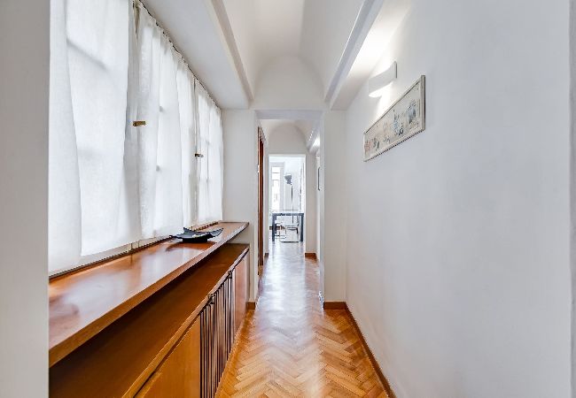 Appartamento a Roma - Luminous Apartment few steps from Piazza Navona Appartamento a Roma - Luminous Apartment few steps from Piazza Navona