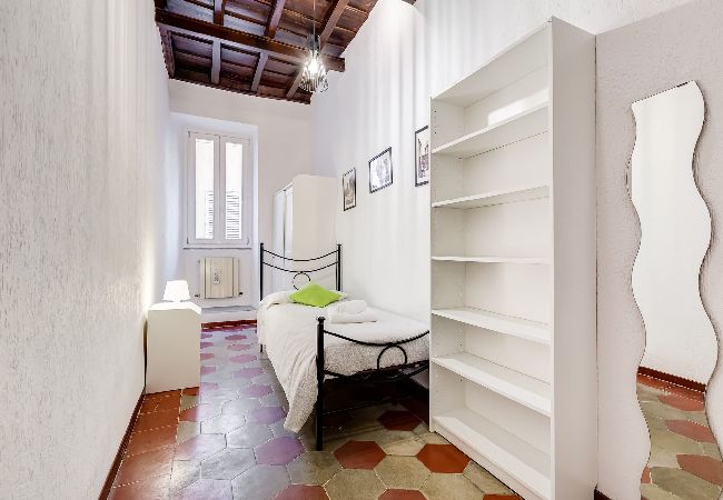 Appartamento a Roma - Spanish Steps Spacious Apartment Appartamento a Roma - Spanish Steps Spacious Apartment