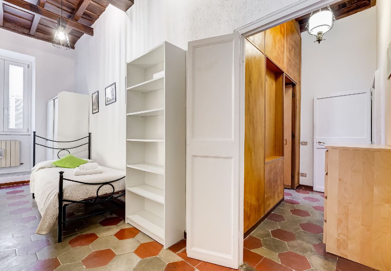 Appartamento a Roma - Spanish Steps Spacious Apartment