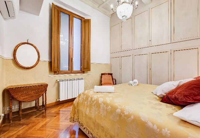 Appartamento a Roma - Historical Apartment few steps from Piazza Navona Appartamento a Roma - Historical Apartment few steps from Piazza Navona