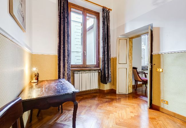 Appartamento a Roma - Historical Apartment few steps from Piazza Navona Appartamento a Roma - Historical Apartment few steps from Piazza Navona