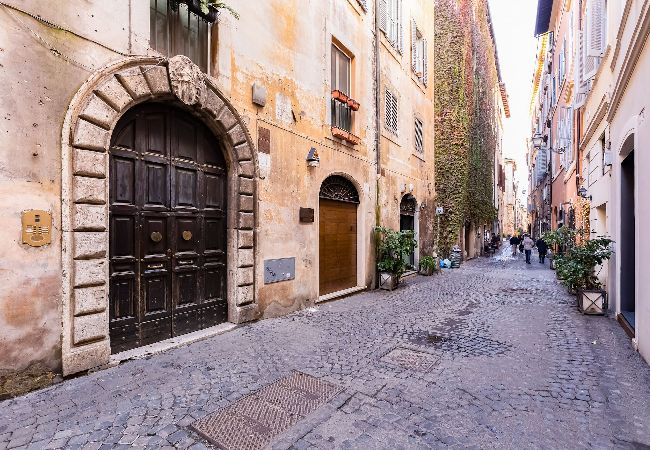 Appartamento a Roma - Historical Apartment few steps from Piazza Navona Appartamento a Roma - Historical Apartment few steps from Piazza Navona