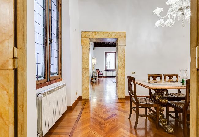 Appartamento a Roma - Historical Apartment few steps from Piazza Navona Appartamento a Roma - Historical Apartment few steps from Piazza Navona