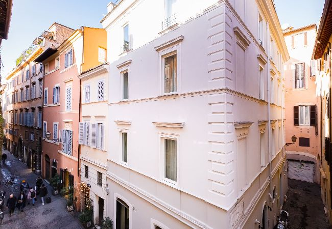 Appartamento a Roma - Historical Apartment few steps from Piazza Navona Appartamento a Roma - Historical Apartment few steps from Piazza Navona