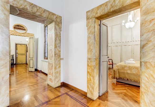 Appartamento a Roma - Historical Apartment few steps from Piazza Navona Appartamento a Roma - Historical Apartment few steps from Piazza Navona