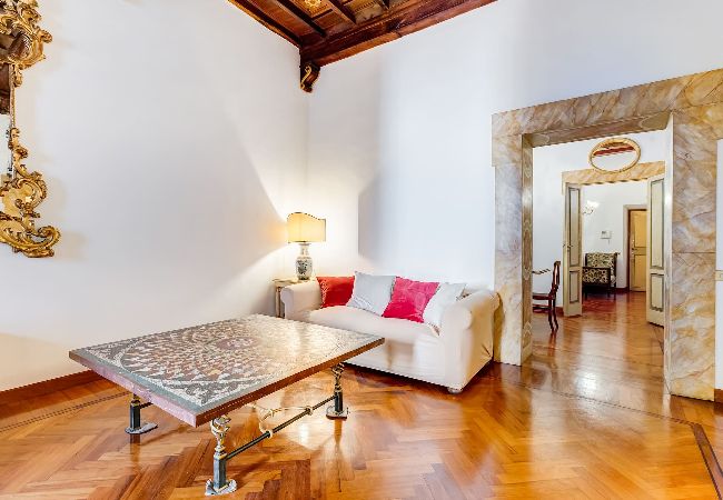 Appartamento a Roma - Historical Apartment few steps from Piazza Navona Appartamento a Roma - Historical Apartment few steps from Piazza Navona