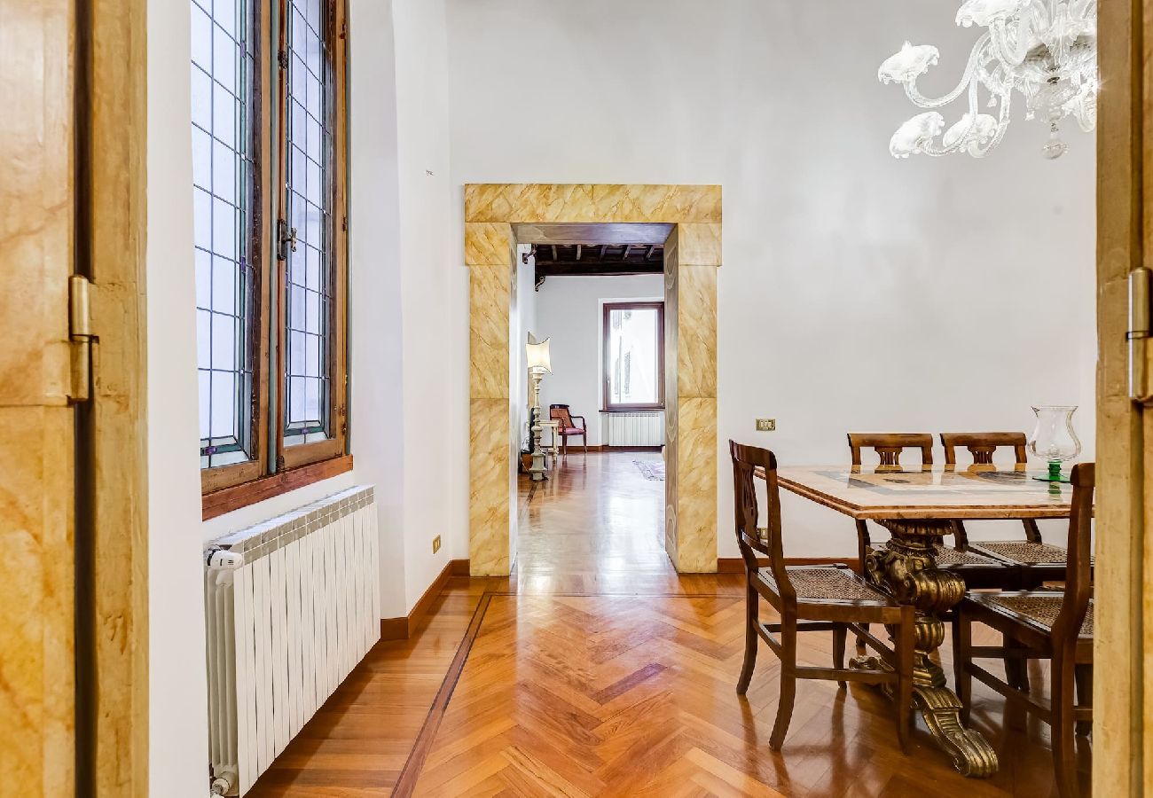 Appartamento a Roma - Historical Apartment few steps from Piazza Navona