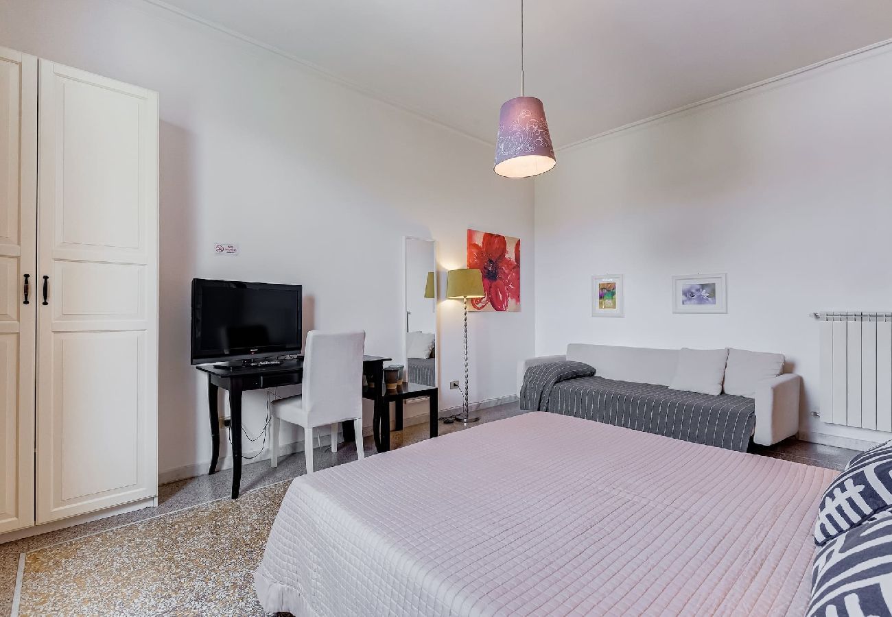 Appartamento a Roma - Giulio Cesare Vatican-St. Peter House  3 bedrooms