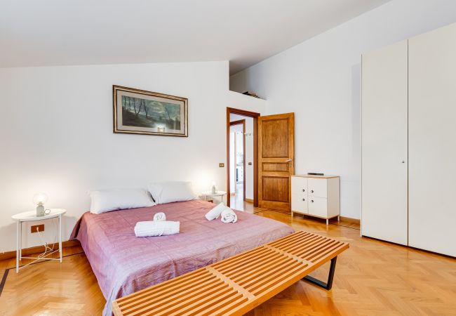 Appartamento a Roma - Colosseum Terrace Penthouse Appartamento a Roma - Colosseum Terrace Penthouse