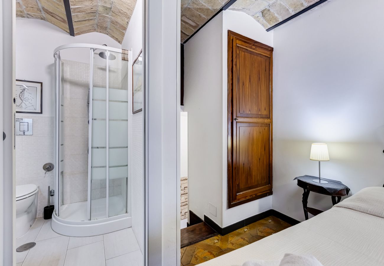 Appartamento a Roma - Charming Apartment with Garden, Parking & Metro