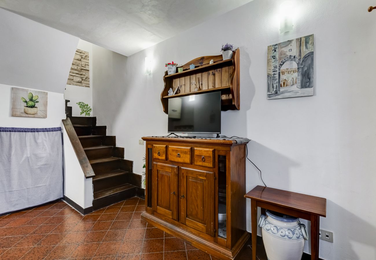Appartamento a Roma - Charming Apartment with Garden, Parking & Metro