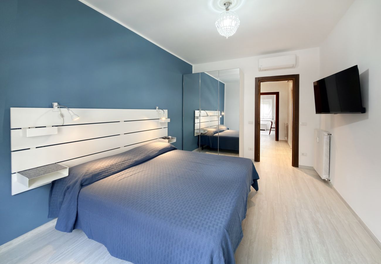 Appartamento a Roma - Modern 3-Bedroom Flat  w/ Private Garage and A/C