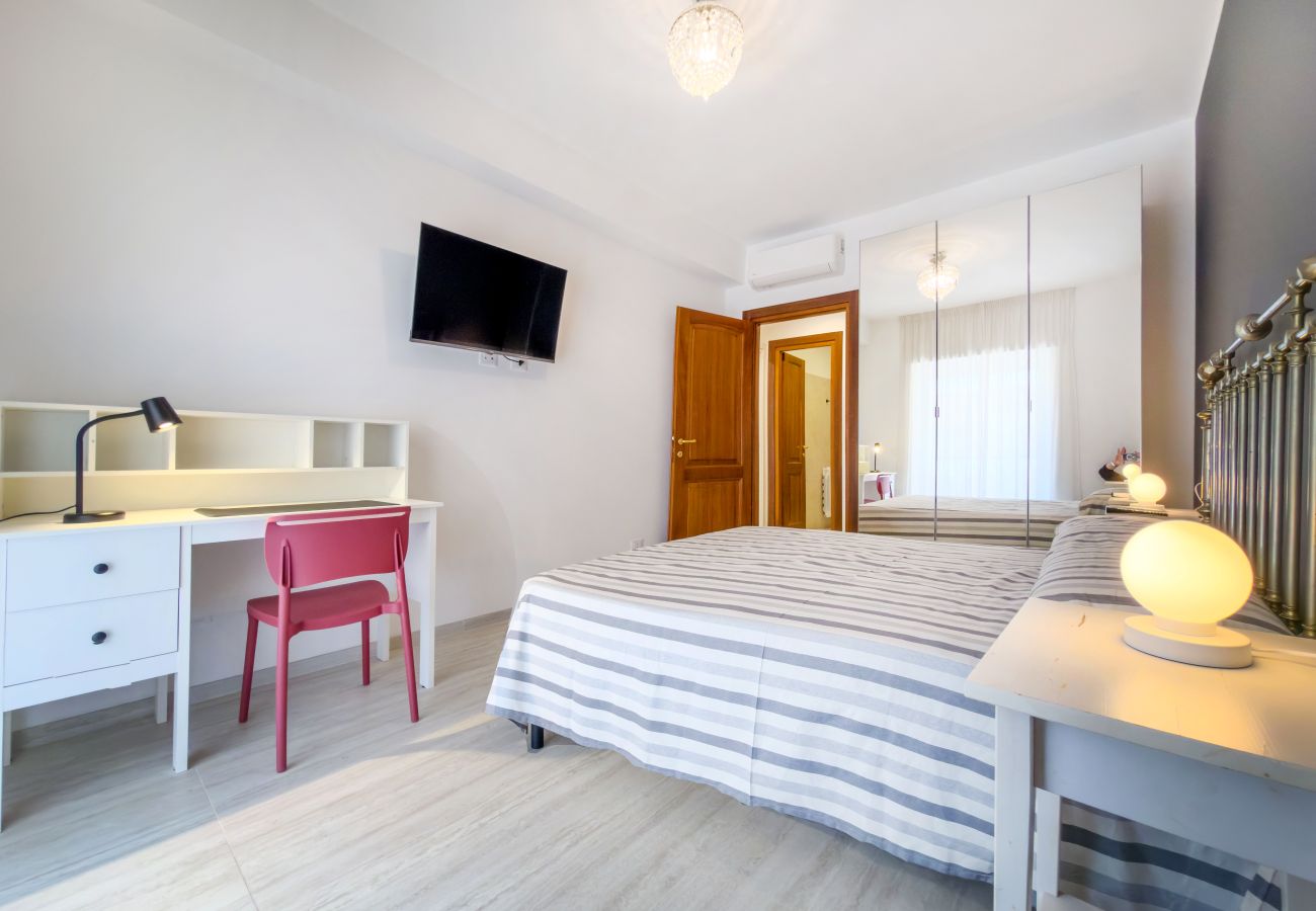 Appartamento a Roma - Modern 3-Bedroom Flat  w/ Private Garage and A/C