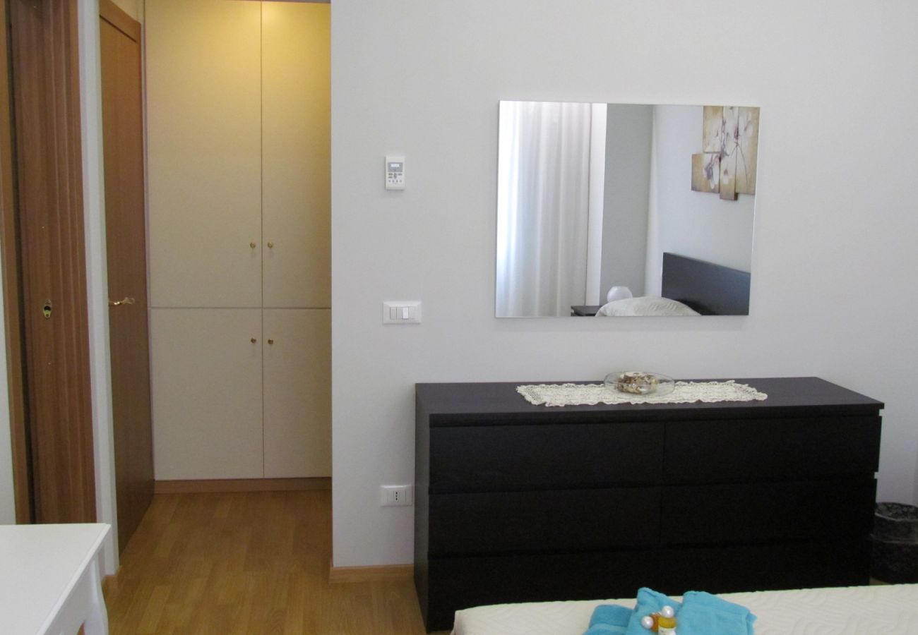 Appartamento a Roma - Vatican Flat- 2Bedrooms,2Ensuite Baths & Balcony