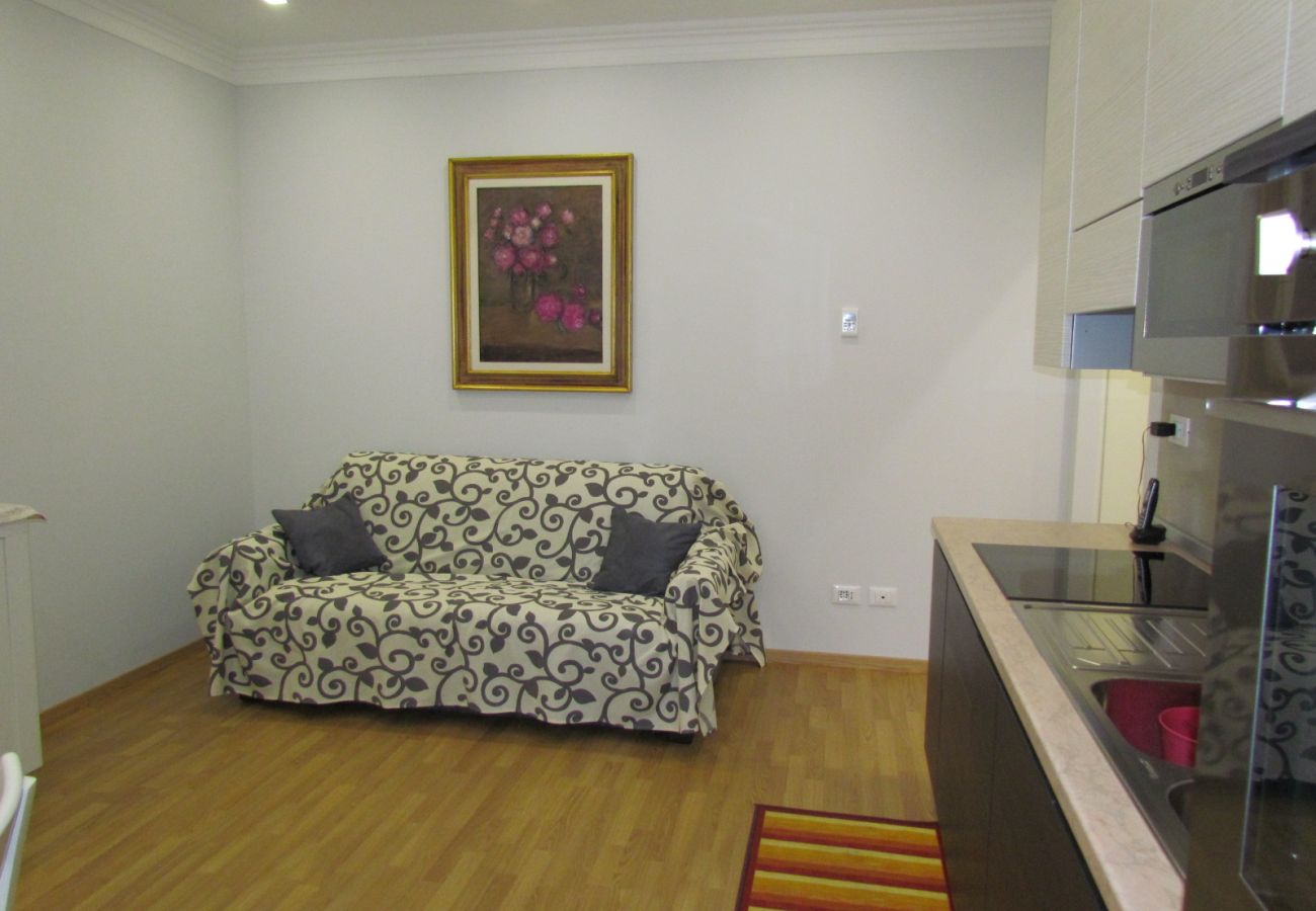 Appartamento a Roma - Vatican Flat- 2Bedrooms,2Ensuite Baths & Balcony