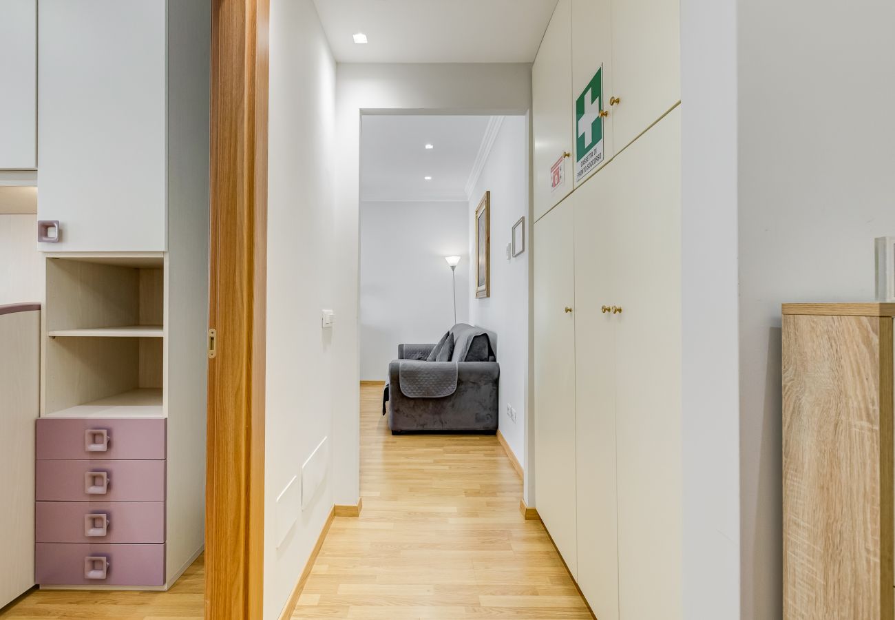 Appartamento a Roma - Vatican Flat- 2Bedrooms,2Ensuite Baths & Balcony