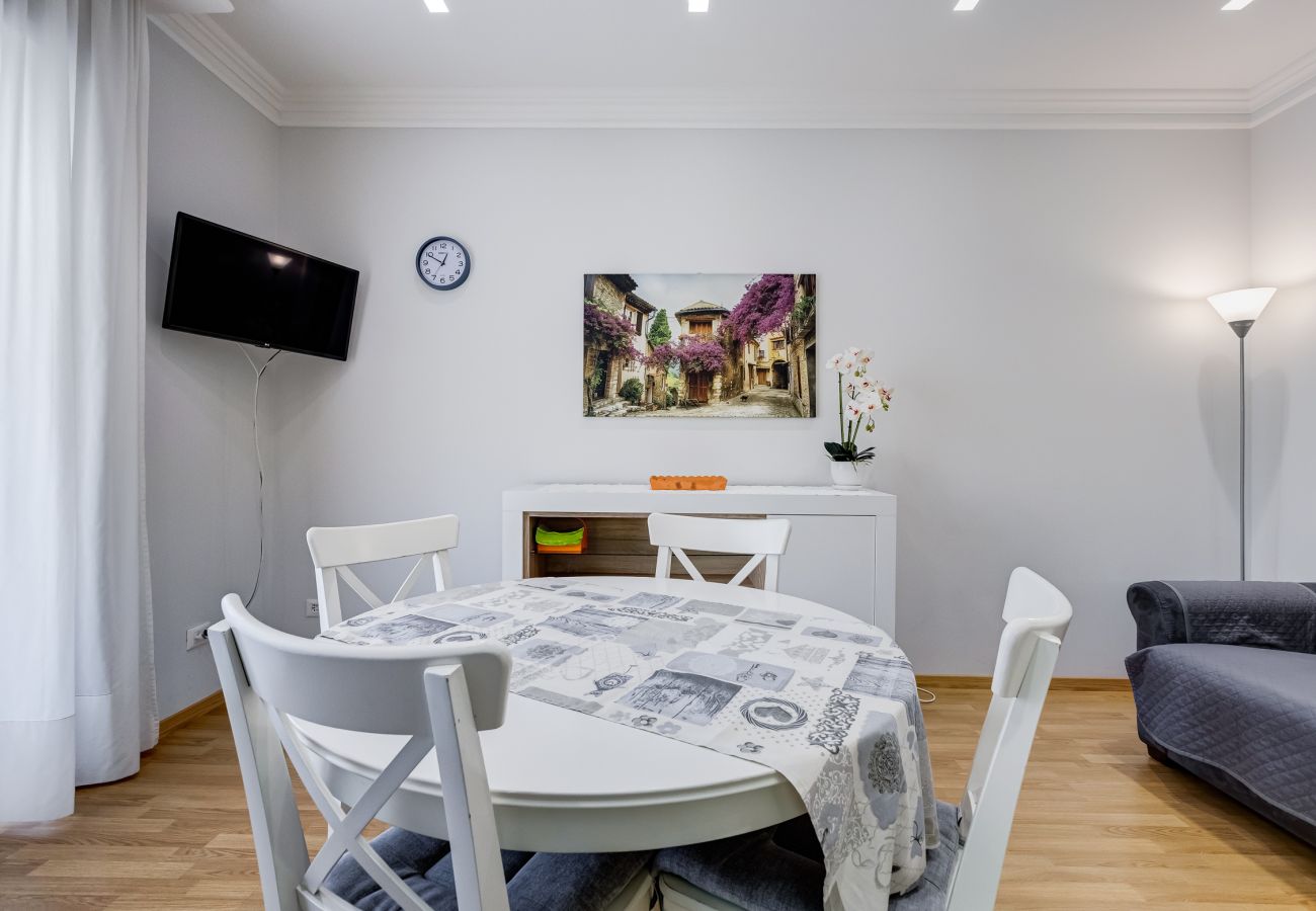 Appartamento a Roma - Vatican Flat- 2Bedrooms,2Ensuite Baths & Balcony