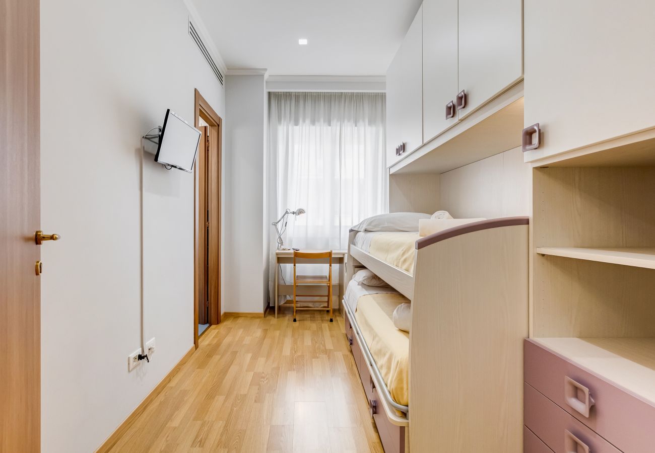 Appartamento a Roma - Vatican Flat- 2Bedrooms,2Ensuite Baths & Balcony