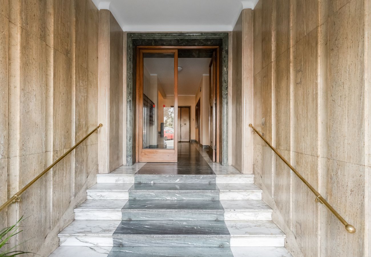 Appartamento a Roma - Vatican Flat- 2Bedrooms,2Ensuite Baths & Balcony
