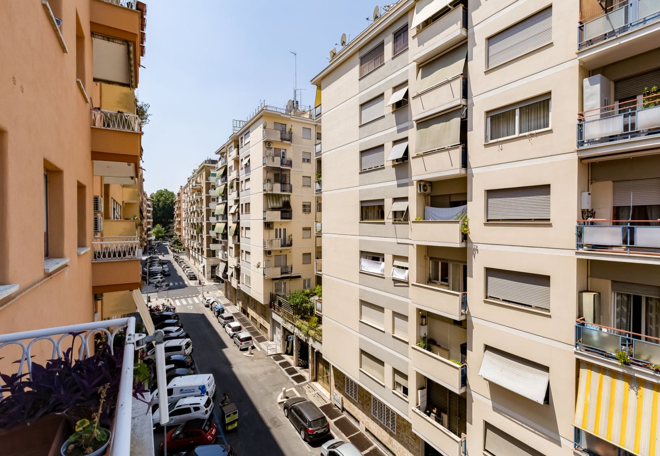 Appartamento a Roma - Vatican Flat- 2Bedrooms,2Ensuite Baths & Balcony