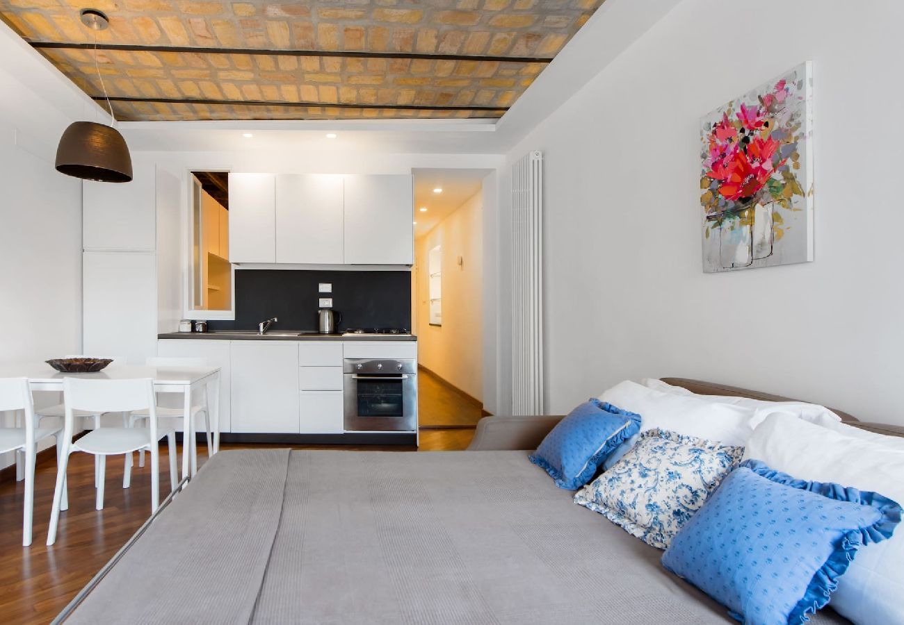 Apartment in Rome - Piazza Navona-Coronari House