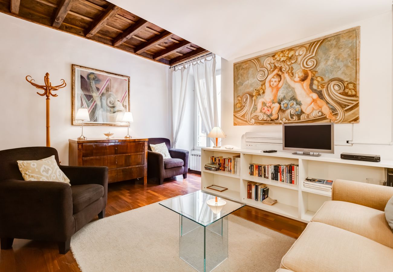 Apartment in Rome - Diana-Spanish Steps · Updated Historical Apartment