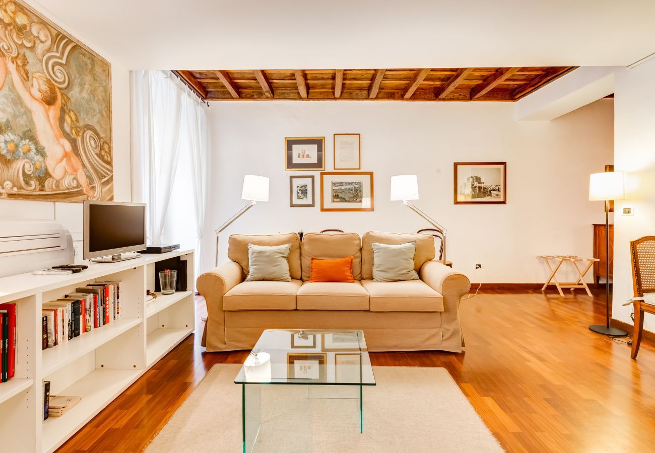 Apartment in Rome - Diana-Spanish Steps · Updated Historical Apartment