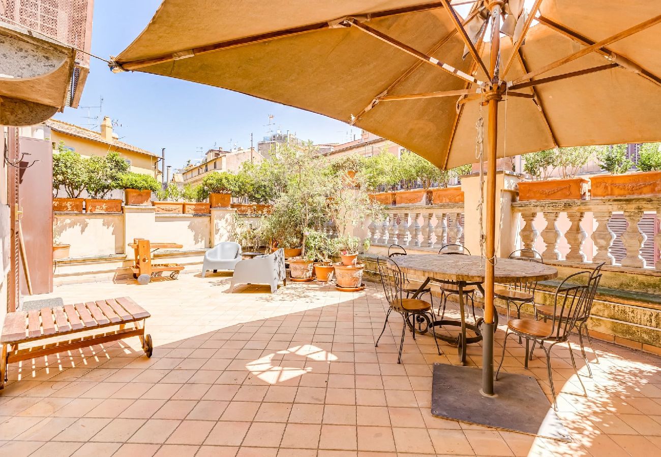 Apartment in Rome - Colosseum Terrace Apartment