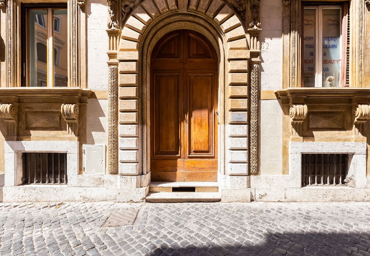 Apartment in Rome - Colosseum Terrace Apartment