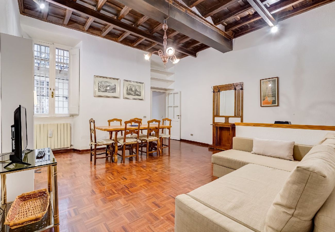 Apartment in Rome - Spanish Steps Spacious Apartment