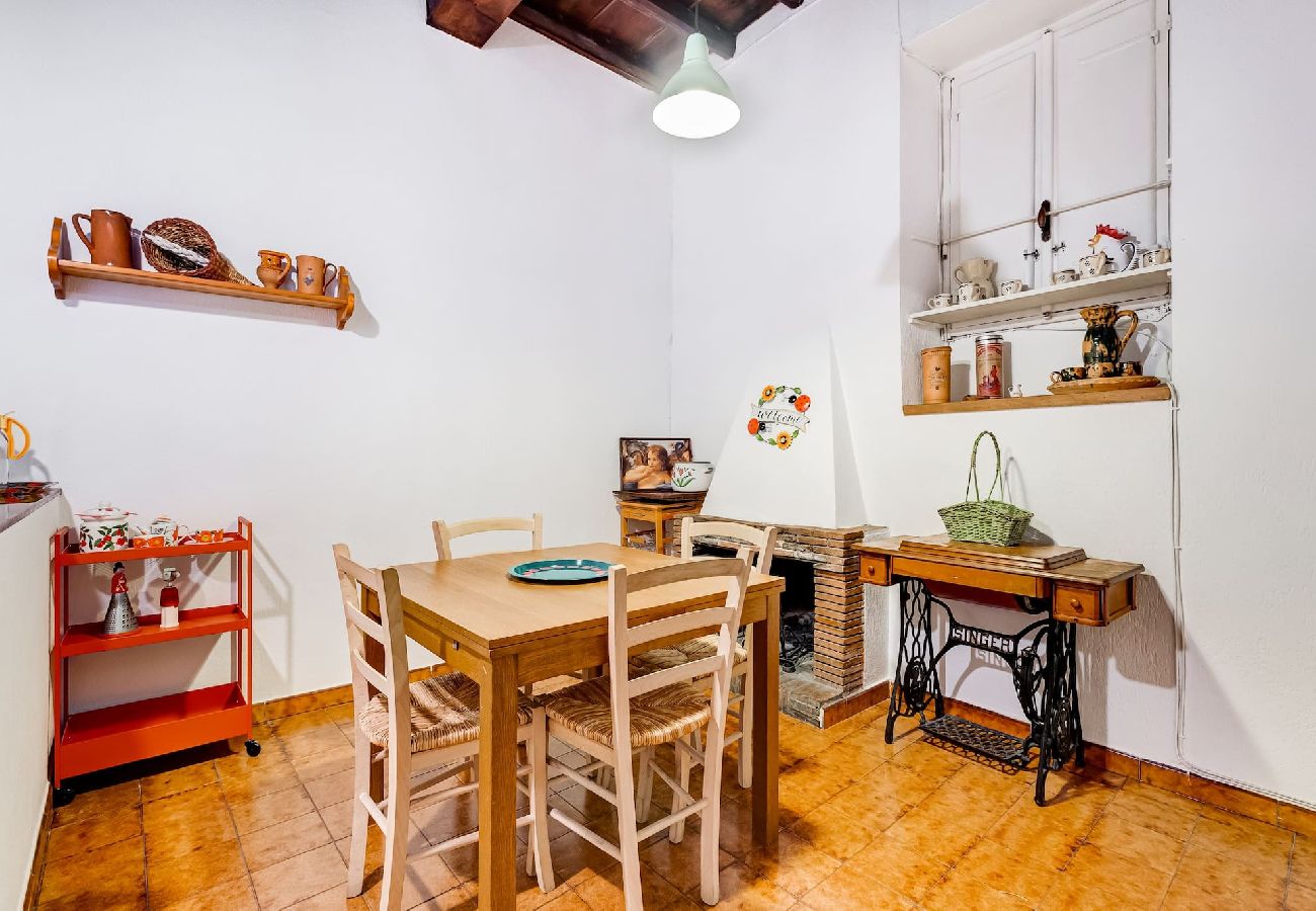 Apartment in Rome - Spanish Steps Spacious Apartment