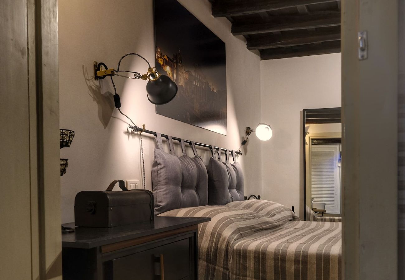 Apartment in Rome - Hidden Treasure-Campo de´ Fiori