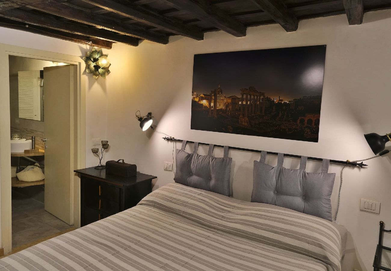 Apartment in Rome - Hidden Treasure-Campo de´ Fiori