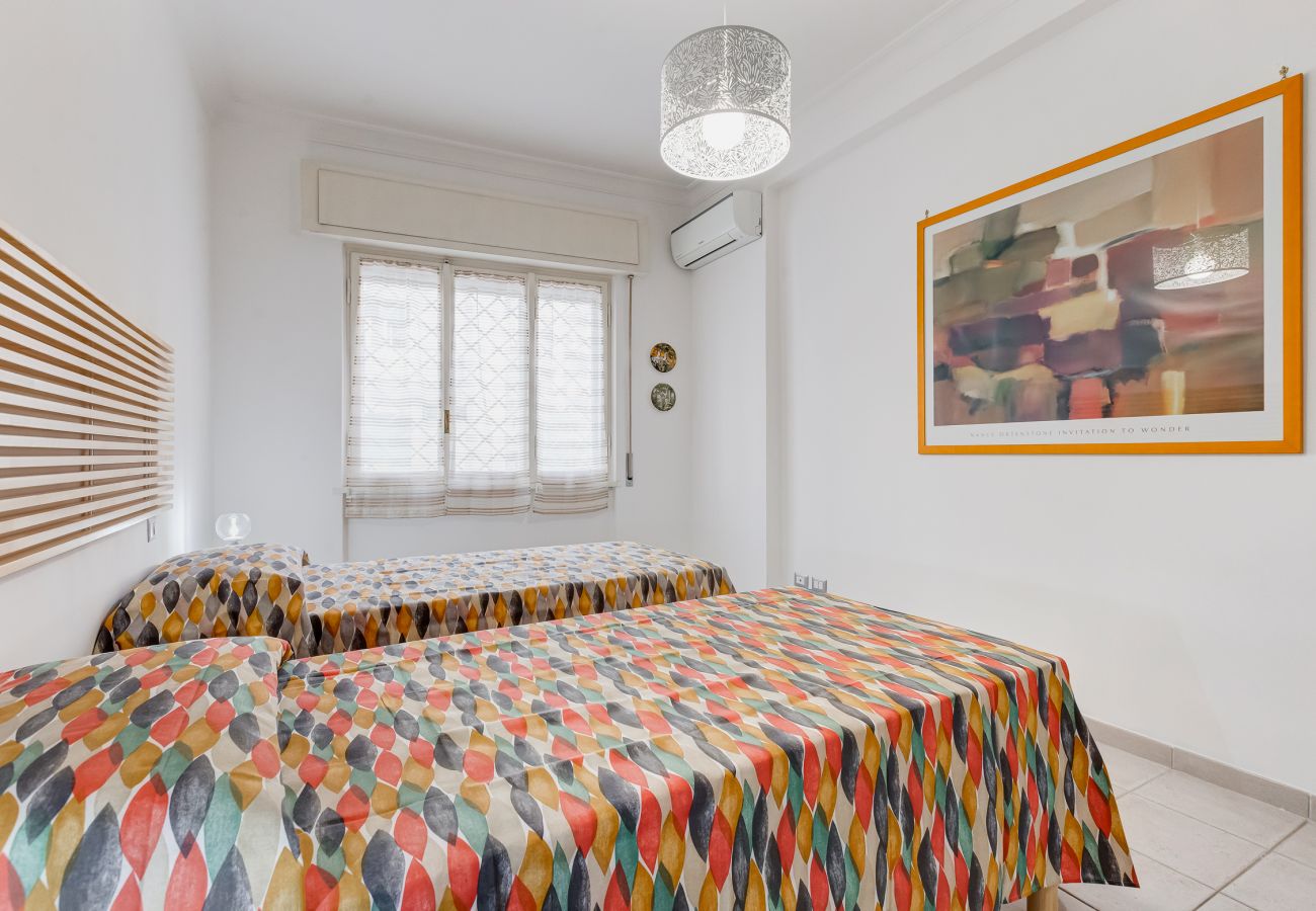 Apartment in Rome - Cozy 2-Bedroom Flat with Balcony in Monteverde