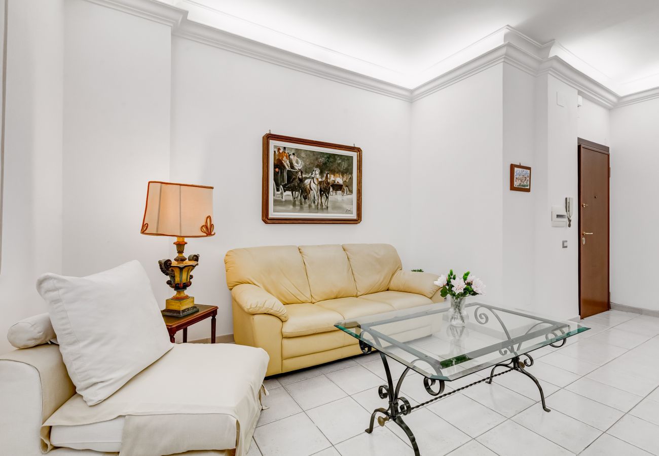 Apartment in Rome - Cozy 2-Bedroom Flat with Balcony in Monteverde