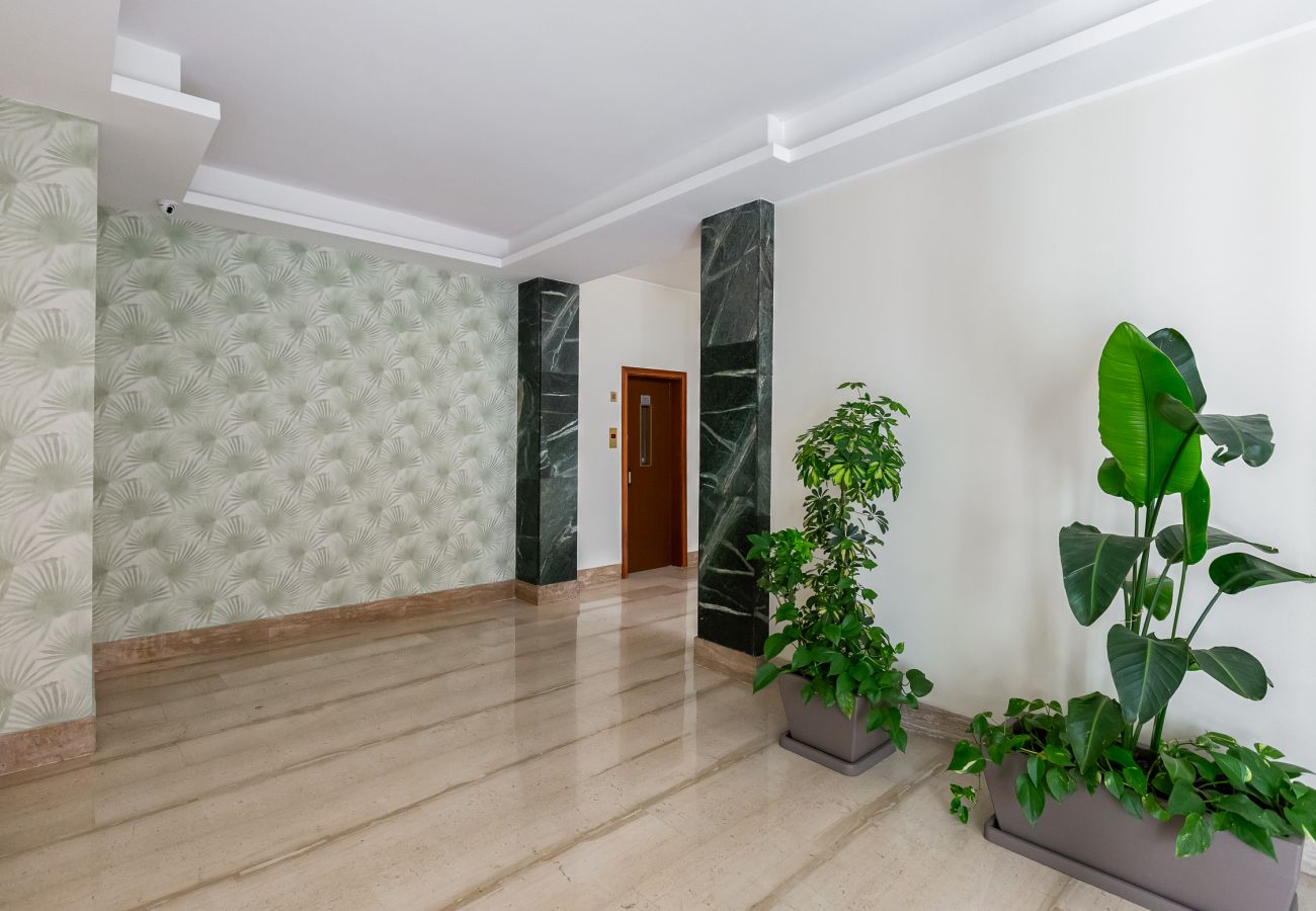 Apartment in Rome - Cozy 2-Bedroom Flat with Balcony in Monteverde